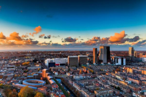 Гостиница The Penthouse At The Hague Tower  Centrum